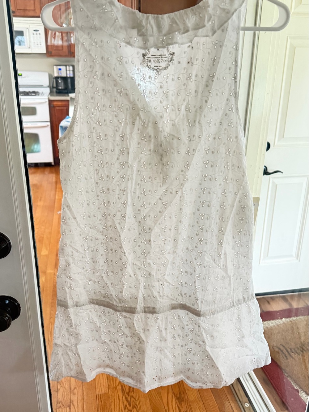 NWT SZ. MEDIUM ESCIO T’s WHITE EYELET MINI RUFFLE BABYDOLL DRESS or COVER-UP.